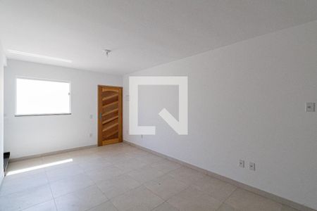 Sala/Cozinha/Área de Serviço  de casa de condomínio à venda com 2 quartos, 118m² em Vila Sao Geraldo, São Paulo