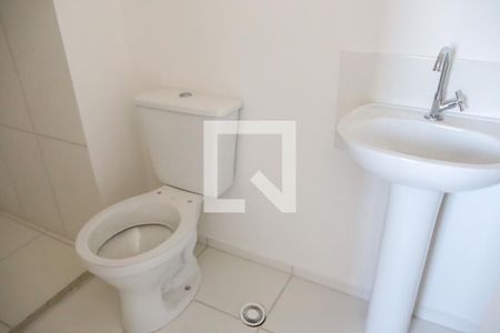 Banheiro da Suíte 3 de apartamento à venda com 3 quartos, 49m² em Veloso, Osasco
