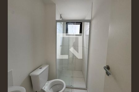 Banheiro 2 de apartamento para alugar com 3 quartos, 49m² em Veloso, Osasco