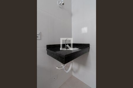 Banheiro da Suíte 1 de casa de condomínio à venda com 2 quartos, 117m² em Vila Sao Geraldo, São Paulo