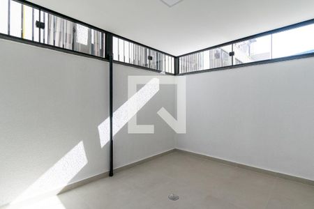 Varanda de kitnet/studio para alugar com 1 quarto, 28m² em Parque Jabaquara, São Paulo