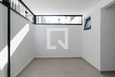 Varanda de kitnet/studio para alugar com 1 quarto, 28m² em Parque Jabaquara, São Paulo
