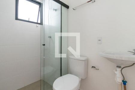 Banheiro de kitnet/studio para alugar com 1 quarto, 28m² em Parque Jabaquara, São Paulo