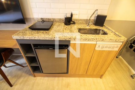Cozinha de kitnet/studio para alugar com 1 quarto, 25m² em Jardim das Acacias, São Paulo