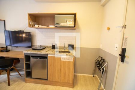 Cozinha de kitnet/studio para alugar com 1 quarto, 25m² em Jardim das Acacias, São Paulo