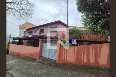 Fachada de casa para alugar com 2 quartos, 217m² em Jardim Stetel, Santo André
