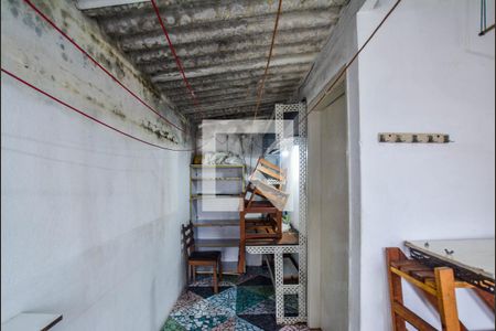 Área de Serviço de casa para alugar com 2 quartos, 217m² em Jardim Stetel, Santo André