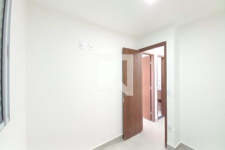 Quarto 2 de apartamento para alugar com 2 quartos, 47m² em Residencial Cosmos, Campinas