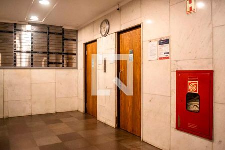Elevadores de apartamento à venda com 1 quarto, 45m² em Centro Histórico, Porto Alegre