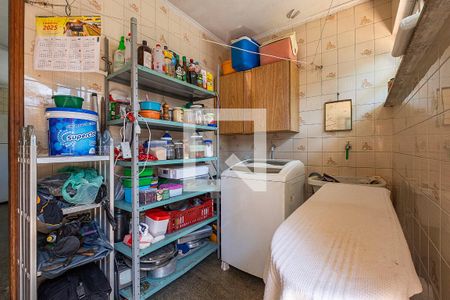 Área de Serviço de casa para alugar com 3 quartos, 400m² em Alto de Pinheiros, São Paulo