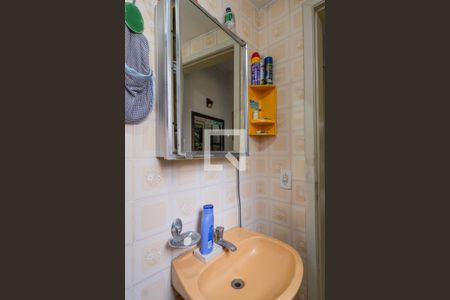 Banheiro de apartamento à venda com 1 quarto, 44m² em Centro Histórico, Porto Alegre