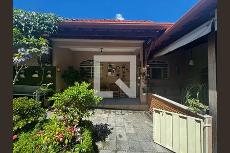 Quintal de casa à venda com 8 quartos, 350m² em São Geraldo, Belo Horizonte