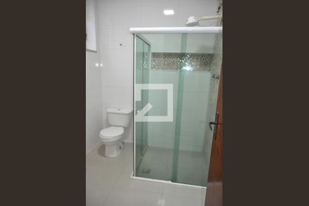 Banheiro de casa para alugar com 2 quartos, 70m² em Piedade, Rio de Janeiro