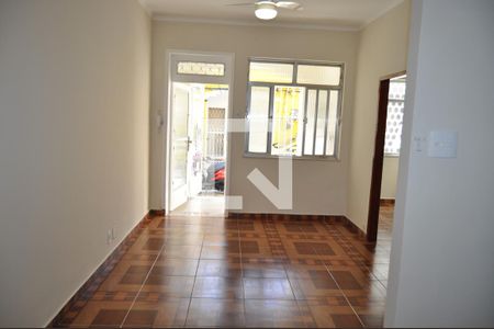Sala de casa para alugar com 2 quartos, 70m² em Piedade, Rio de Janeiro