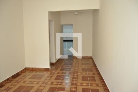 Sala de casa para alugar com 2 quartos, 70m² em Piedade, Rio de Janeiro