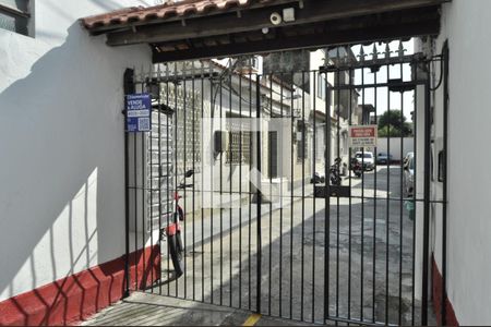 Fachada e Placa de casa para alugar com 2 quartos, 70m² em Piedade, Rio de Janeiro