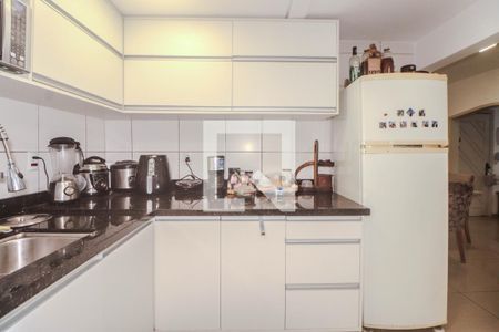 Cozinha de apartamento à venda com 3 quartos, 100m² em Passo D’areia, Porto Alegre