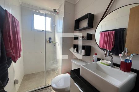 Banheiro de apartamento à venda com 2 quartos, 50m² em Vila Antonieta, São Paulo