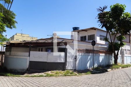 Fachada de casa à venda com 3 quartos, 280m² em Jardim Gopouva, Guarulhos