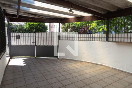 Quintal de casa à venda com 3 quartos, 280m² em Jardim Gopouva, Guarulhos