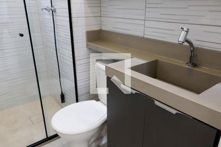 Banheiro de apartamento para alugar com 2 quartos, 49m² em Centro, Osasco