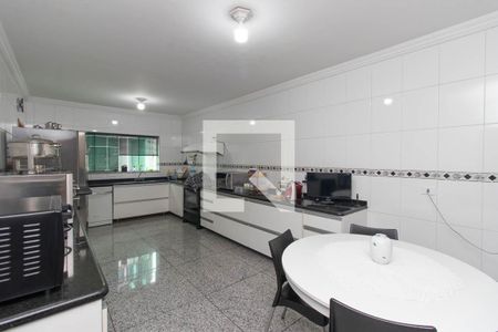 Cozinha 2 de casa para alugar com 7 quartos, 500m² em Carandiru, São Paulo