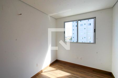 Quarto 1 de apartamento para alugar com 2 quartos, 62m² em Buritis, Belo Horizonte