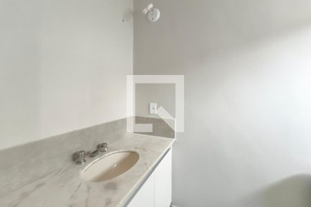 Banheiro Suíte de apartamento à venda com 2 quartos, 100m² em Centro, Campinas