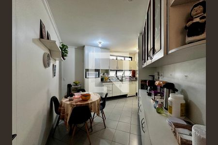 Cozinha de apartamento à venda com 4 quartos, 170m² em Brooklin, São Paulo
