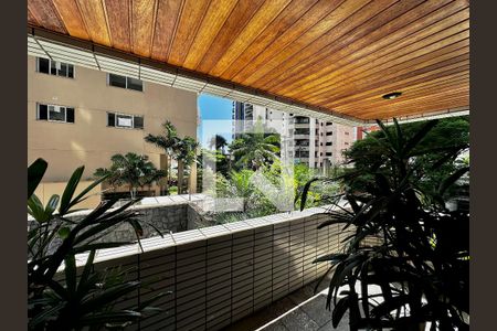 Sacada de apartamento à venda com 4 quartos, 170m² em Brooklin, São Paulo