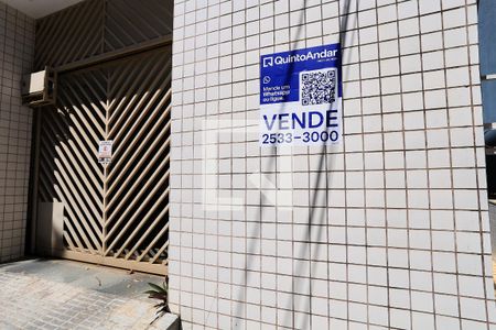 Placa de apartamento à venda com 5 quartos, 230m² em Santo Antônio, Belo Horizonte