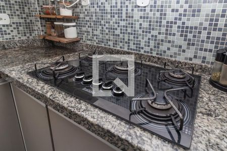 Cozinha de apartamento para alugar com 1 quarto, 30m² em Vila Romana, São Paulo