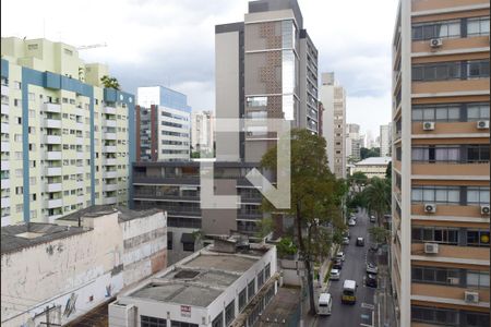 Vista de apartamento à venda com 2 quartos, 64m² em Jardim Paulista, São Paulo