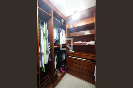 Closet Suíte 1 de casa à venda com 4 quartos, 350m² em Lauzane Paulista, São Paulo