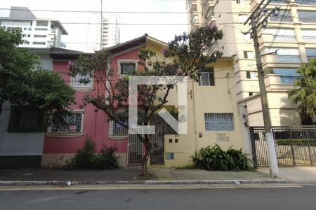 Fachada de casa à venda com 3 quartos, 136m² em Vila Clementino, São Paulo