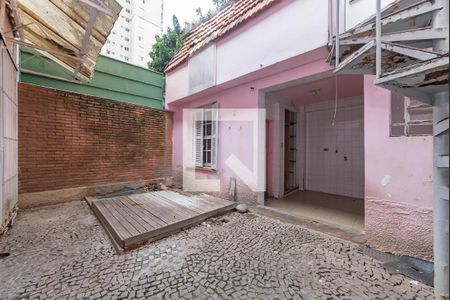 Quintal de casa à venda com 3 quartos, 136m² em Vila Clementino, São Paulo