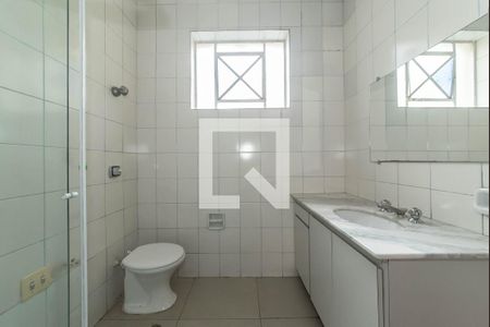 Banheiro de casa à venda com 3 quartos, 136m² em Vila Clementino, São Paulo