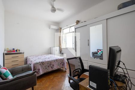 Quarto 1 de apartamento à venda com 2 quartos, 64m² em Tijuca, Rio de Janeiro