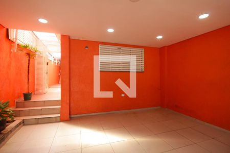 Garagem de casa à venda com 5 quartos, 250m² em Vila Cunha Bueno, São Paulo
