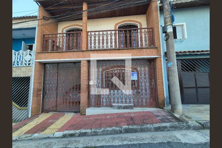 Fachada de casa para alugar com 3 quartos, 160m² em Vila Luzita, Santo André