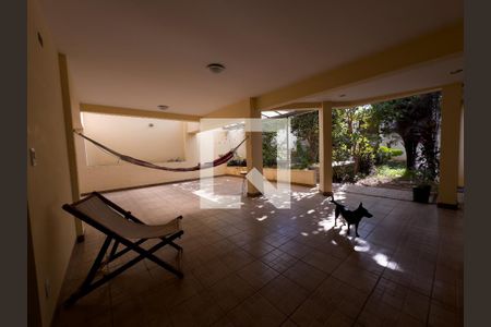 Sala de casa à venda com 2 quartos, 541m² em Santa Amélia, Belo Horizonte