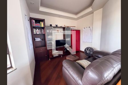 Sala de casa à venda com 2 quartos, 541m² em Santa Amélia, Belo Horizonte