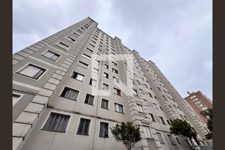 Fachada do bloco de apartamento à venda com 2 quartos, 50m² em Parque Sao Vicente, Santo André