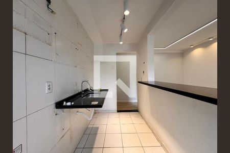 Cozinha de apartamento à venda com 2 quartos, 50m² em Parque Sao Vicente, Santo André
