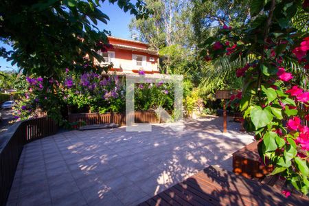 Quintal de casa de condomínio à venda com 4 quartos, 600m² em Maceió, Niterói
