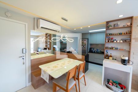 Sala de apartamento à venda com 2 quartos, 66m² em Empresarial 18 do Forte, Barueri