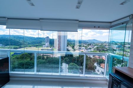 Sacada/Sala de apartamento à venda com 2 quartos, 66m² em Empresarial 18 do Forte, Barueri