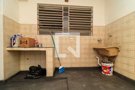 Área de Serviço de casa para alugar com 3 quartos, 80m² em Parque Vitoria, São Paulo