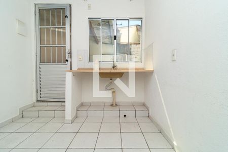 Casa 2 de casa para alugar com 3 quartos, 80m² em Parque Vitoria, São Paulo