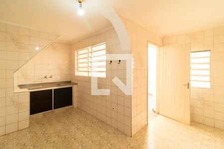 Cozinha de casa para alugar com 3 quartos, 80m² em Parque Vitoria, São Paulo
